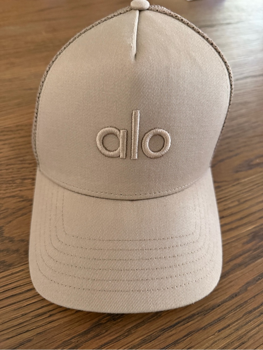 Alo Yoga Trucker Hat